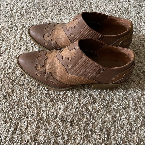 EUC Coconuts by Matisse, size 7.5 - Picture 5 of 6